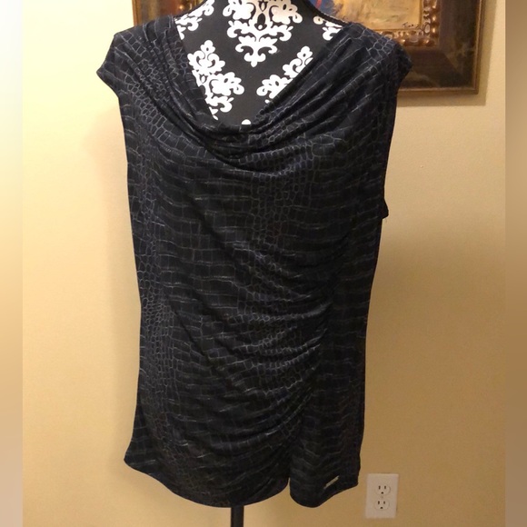 Michael Kors Cowl neck sleeveless top, scrunched left side detail, mk logo plate - Picture 2 of 10